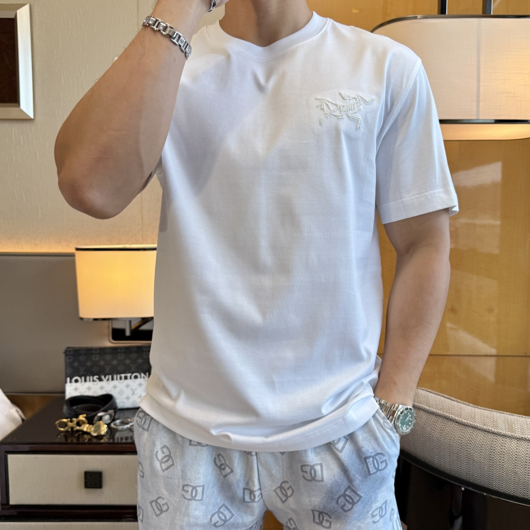 short sleeves
