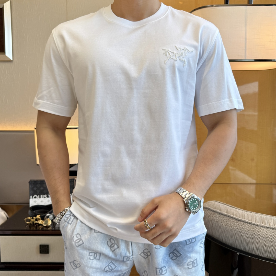 short sleeves
