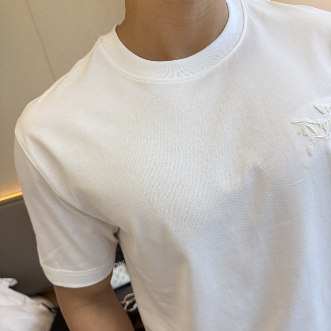 short sleeves