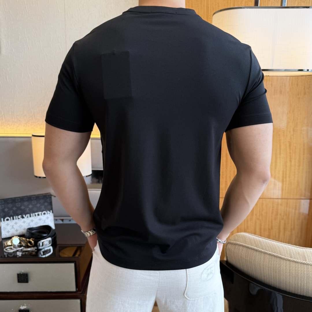 short sleeves