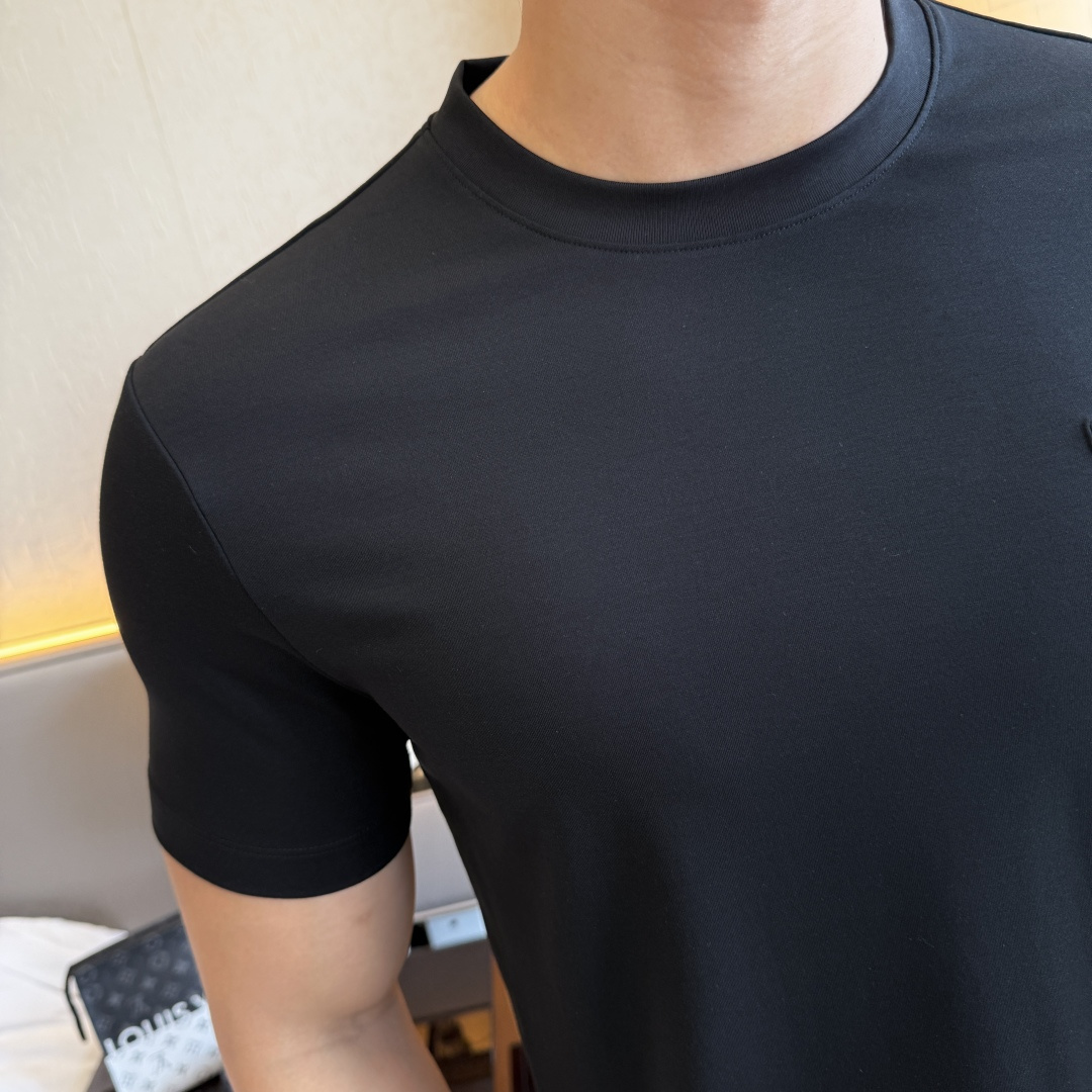 short sleeves
