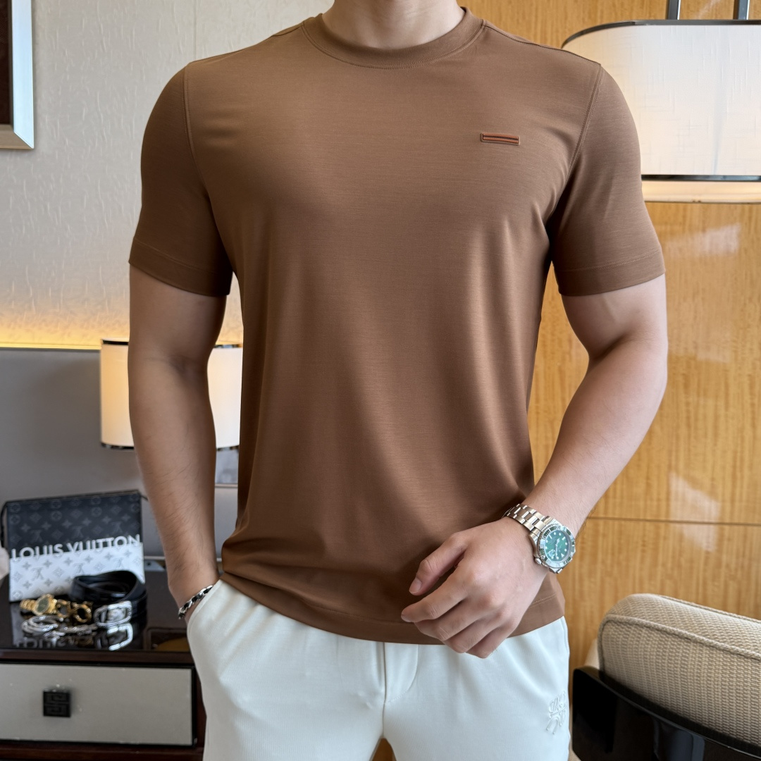 short sleeves