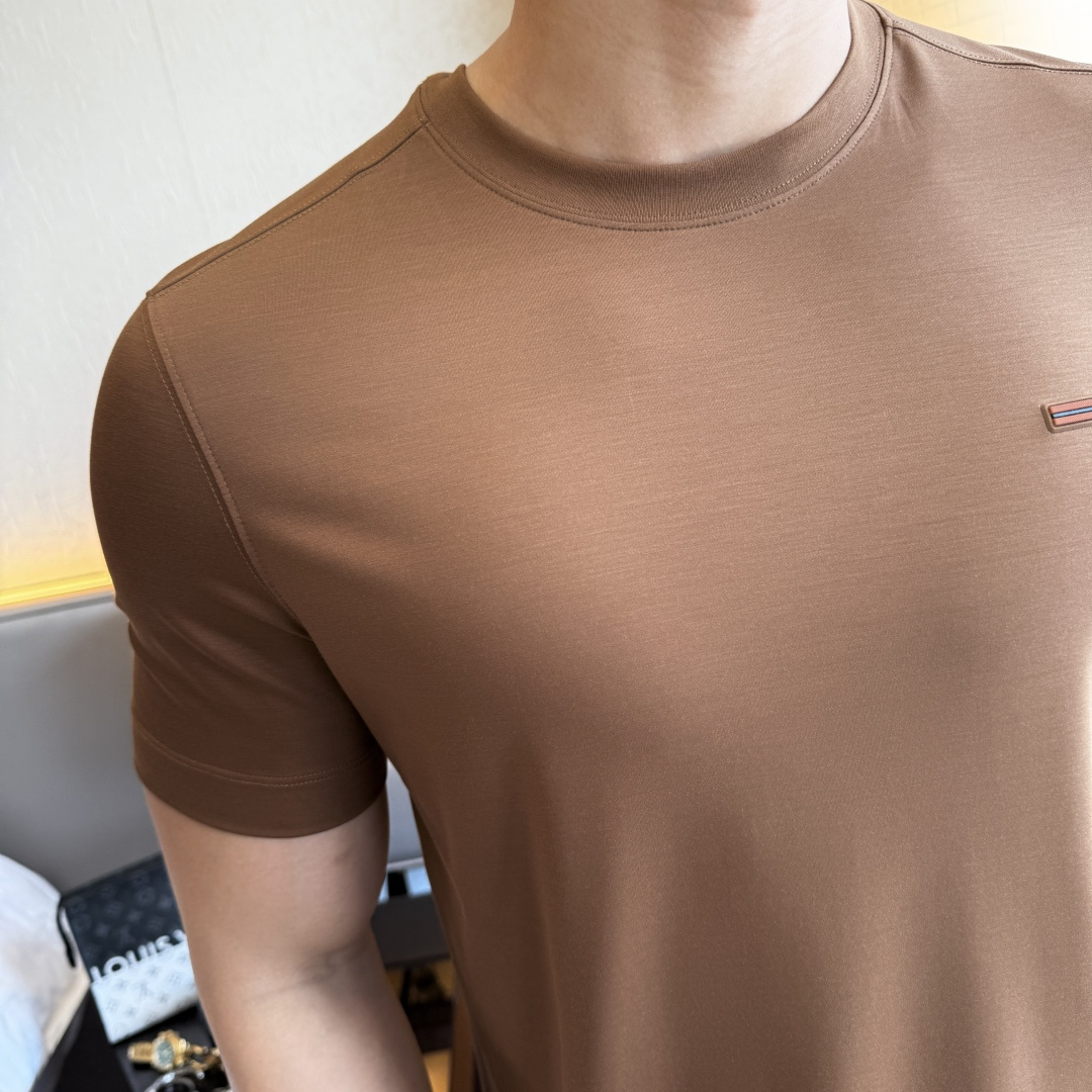 short sleeves