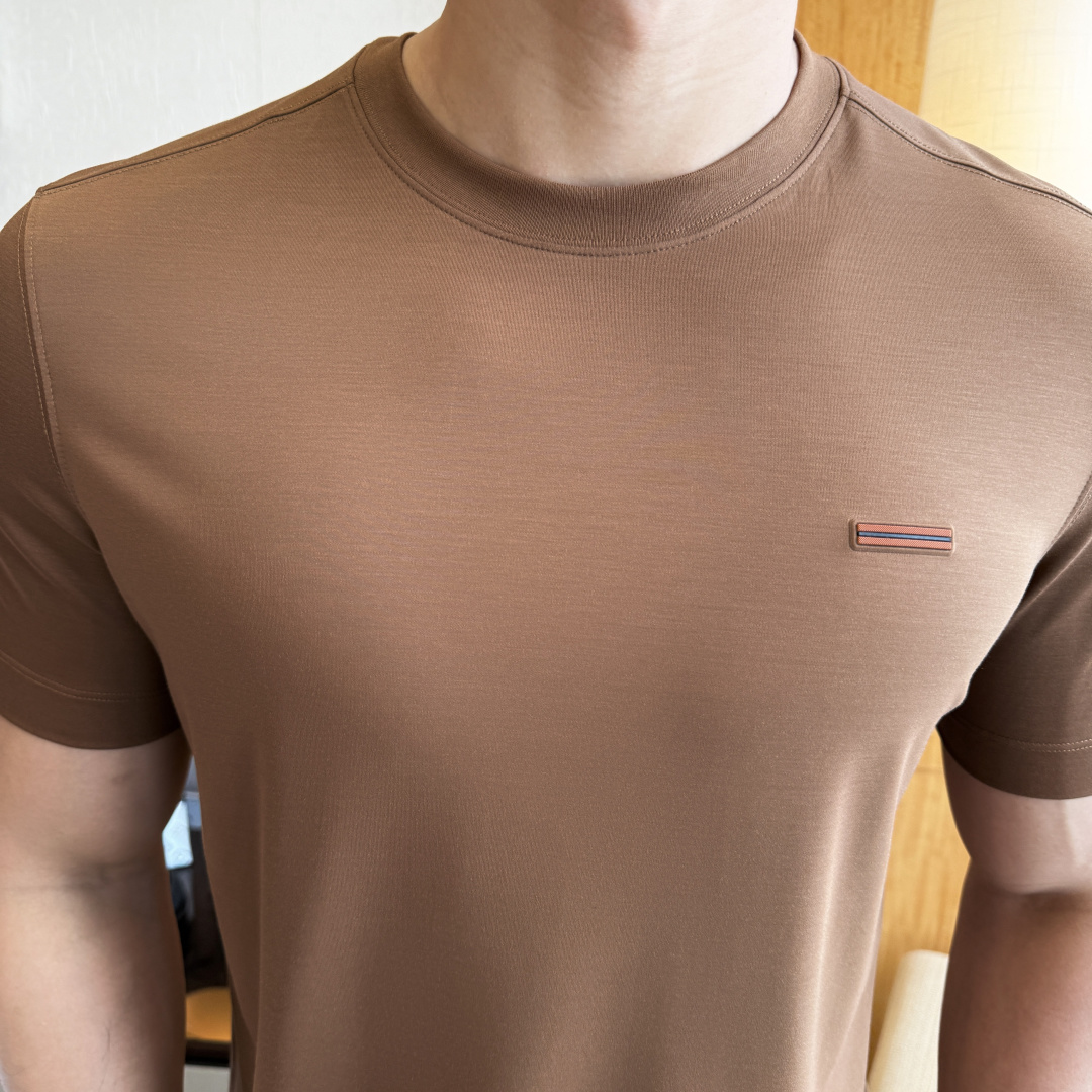 short sleeves