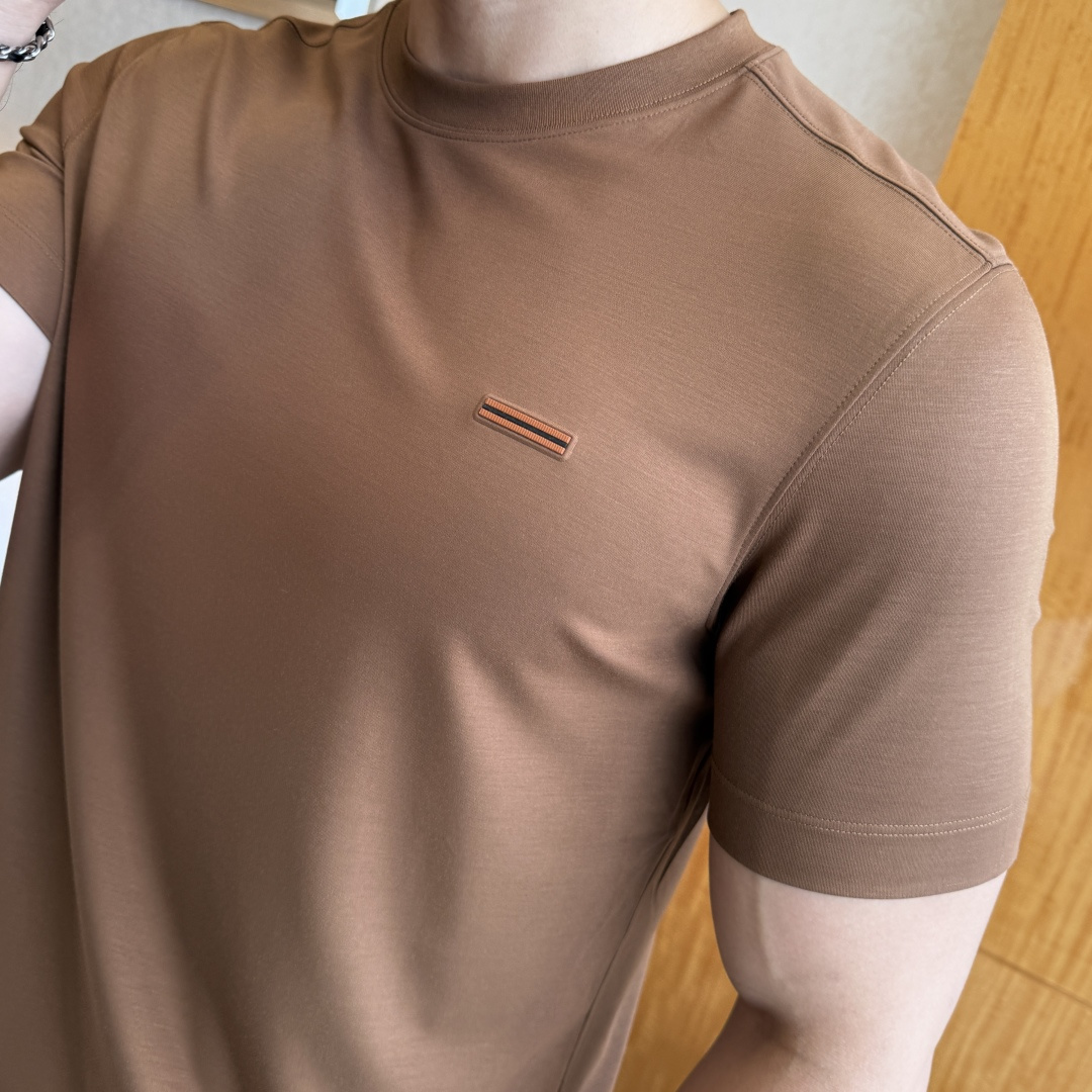 short sleeves