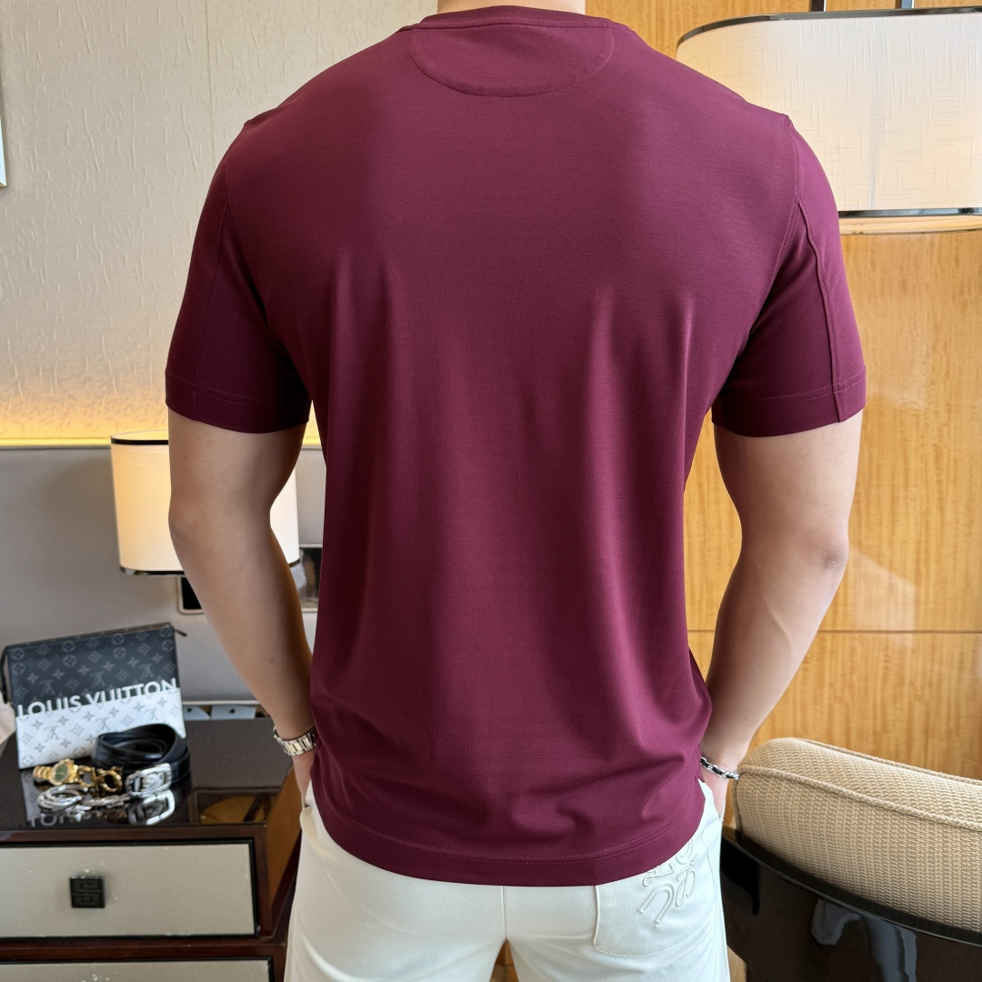 short sleeves