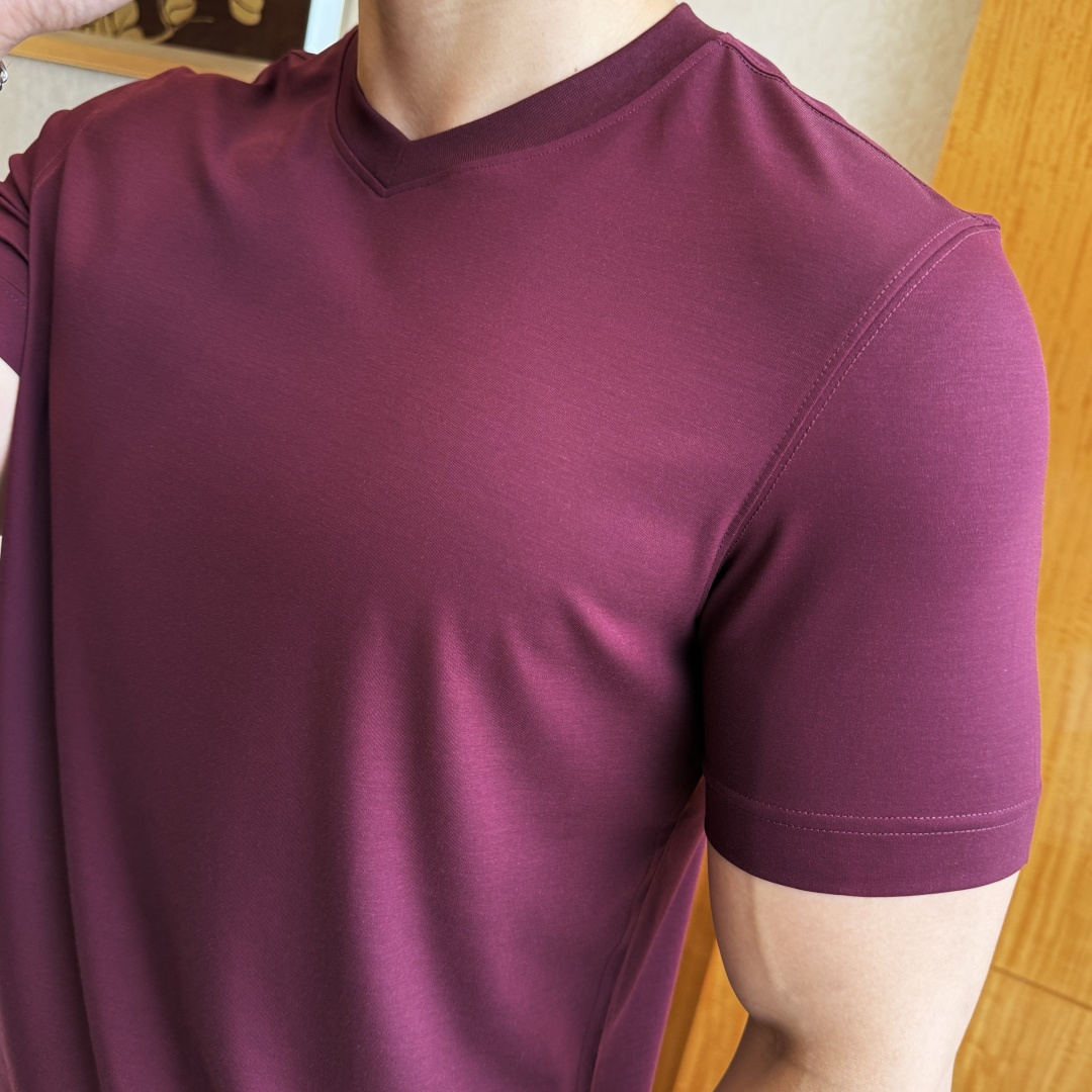 short sleeves