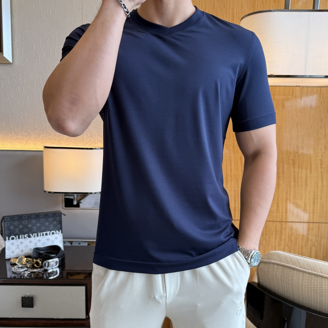short sleeves