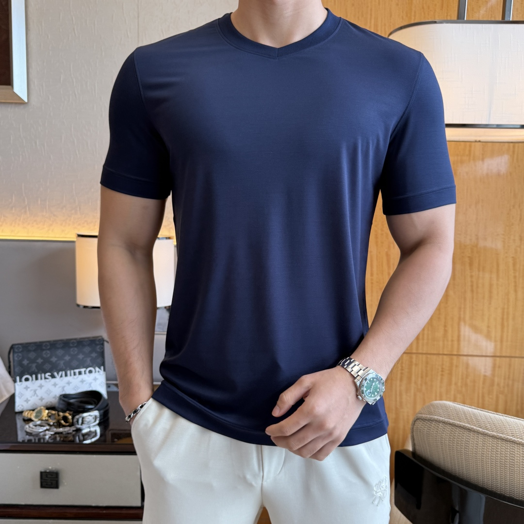 short sleeves