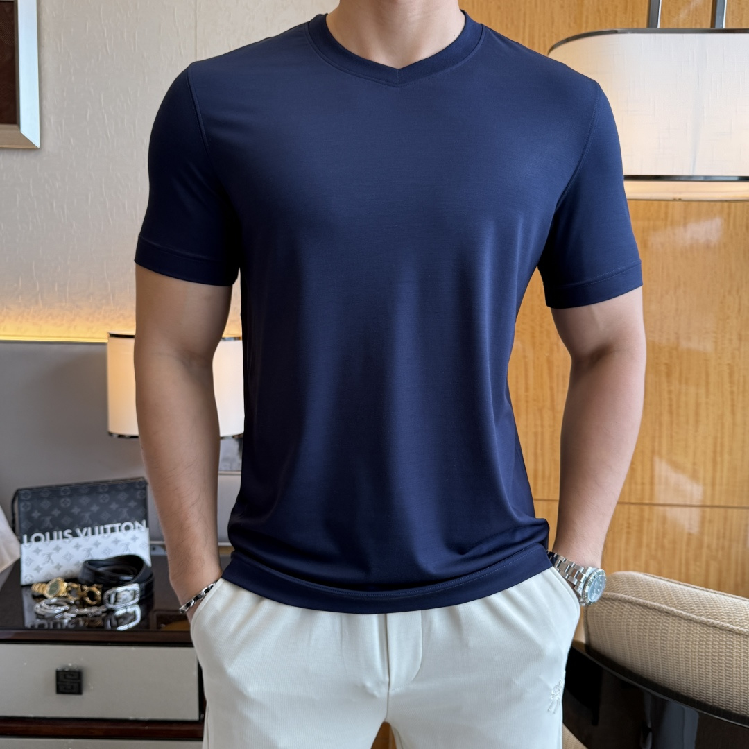short sleeves