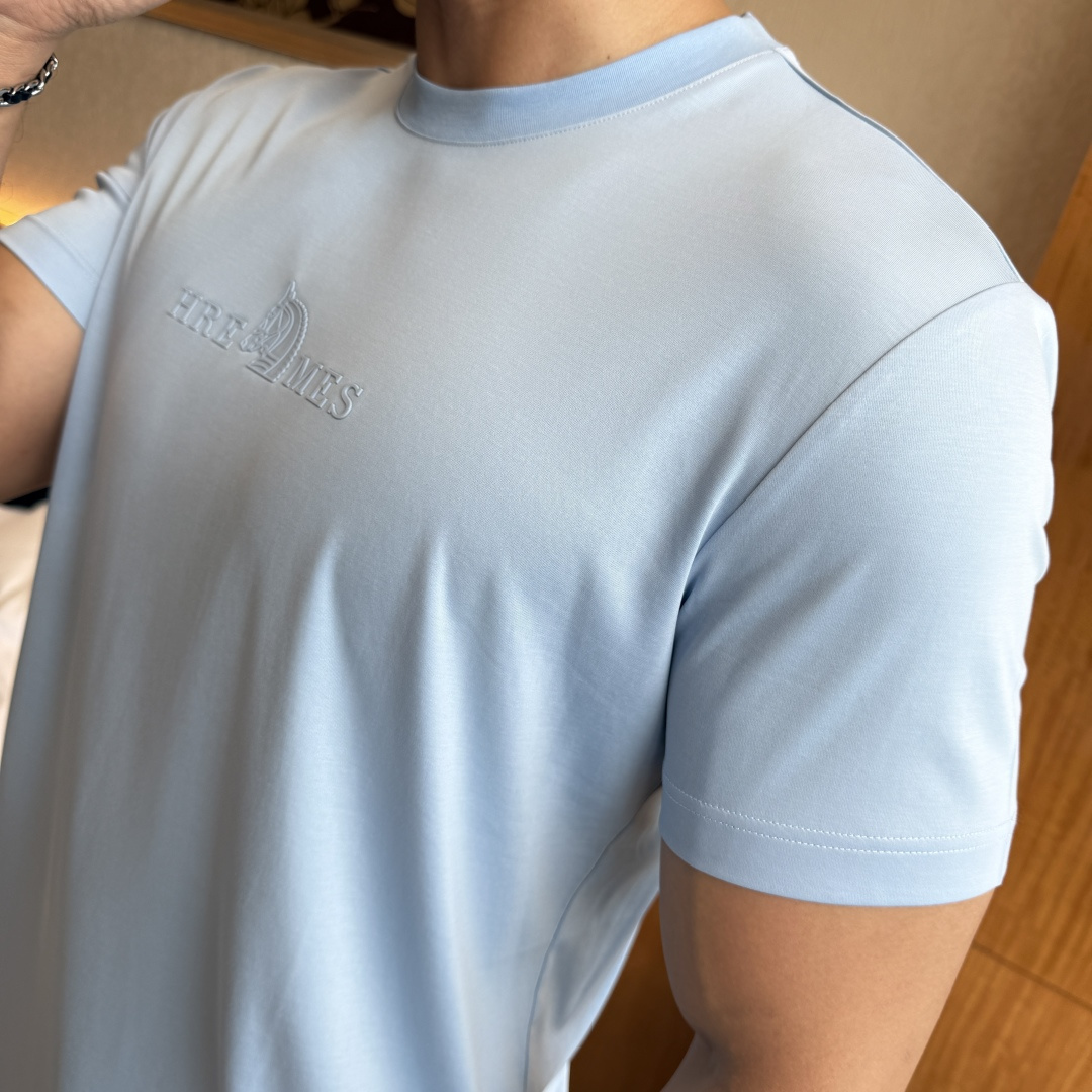 short sleeves