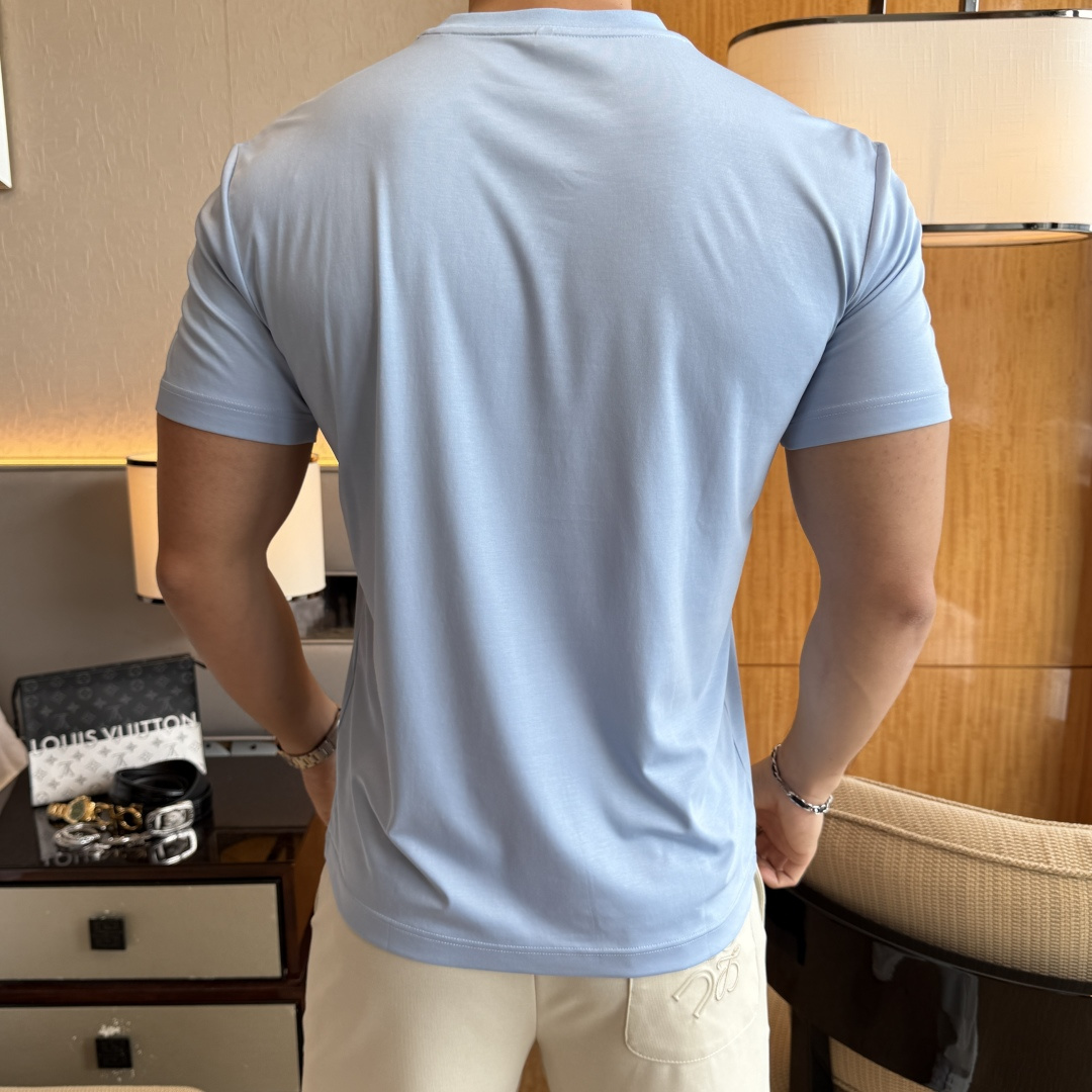 short sleeves