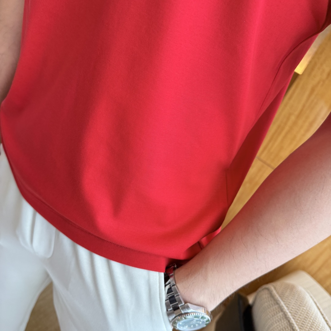 short sleeves