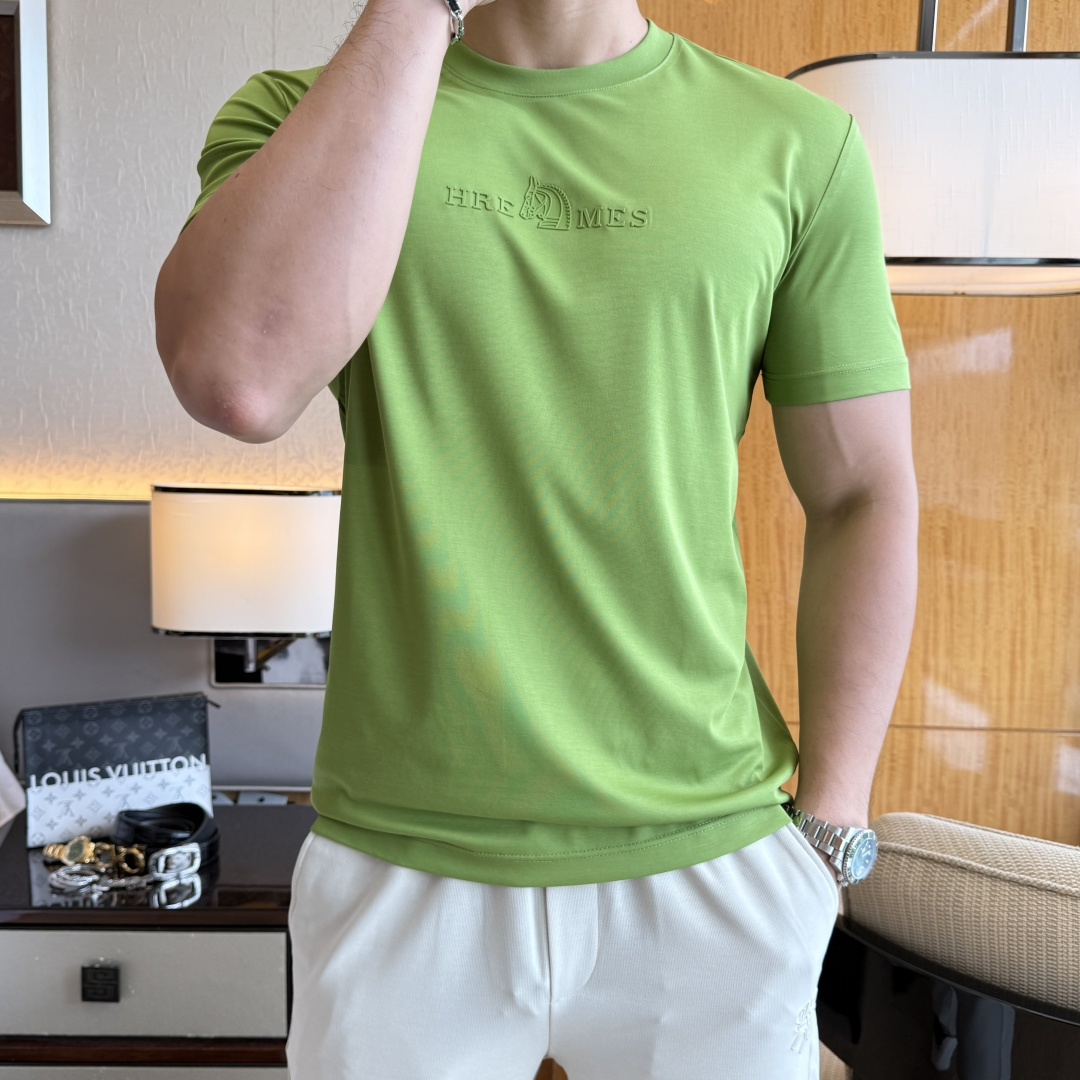 short sleeves