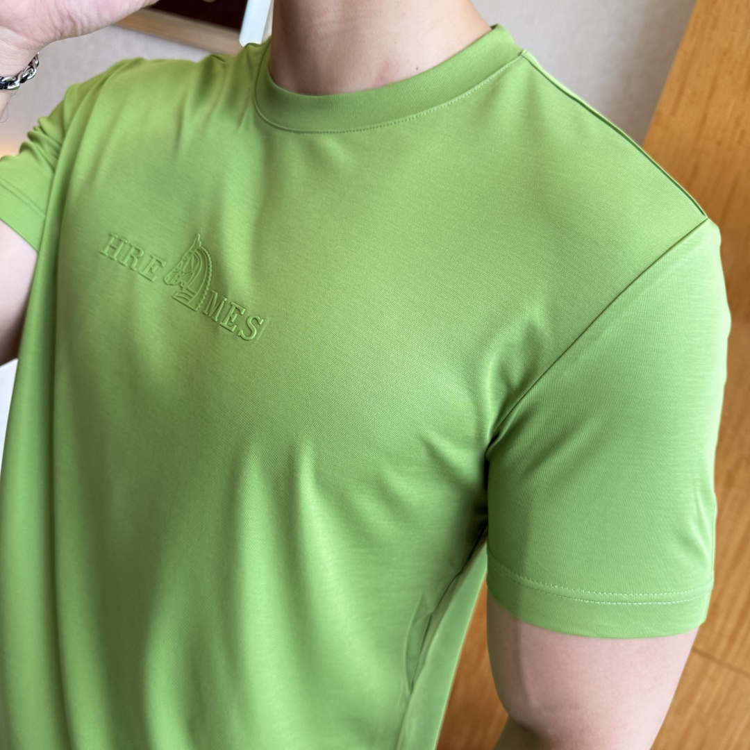 short sleeves