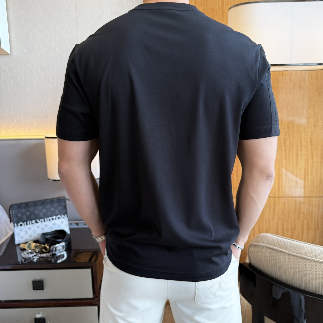 short sleeves