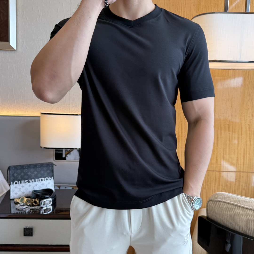 short sleeves