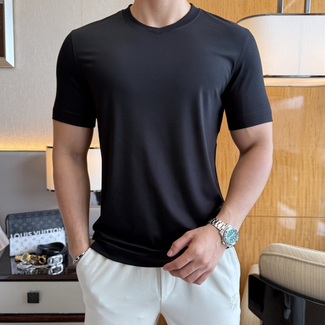 short sleeves