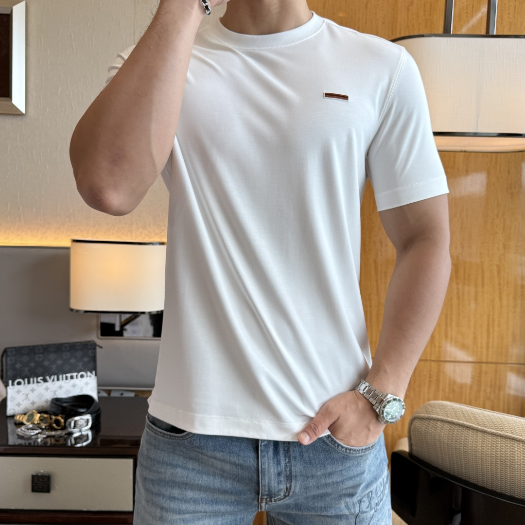 short sleeves