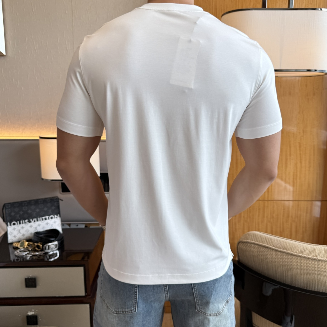 short sleeves