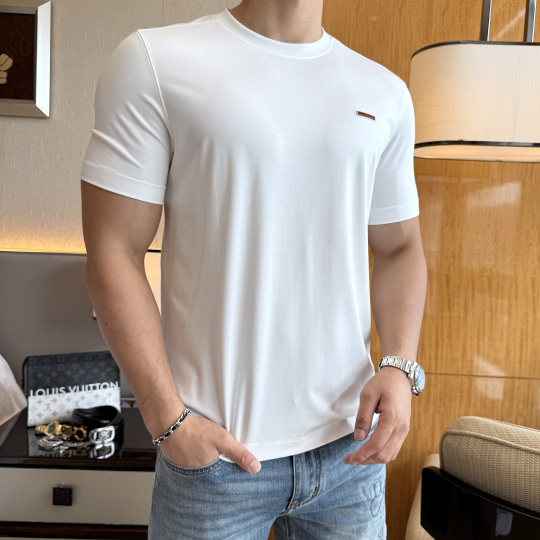 short sleeves