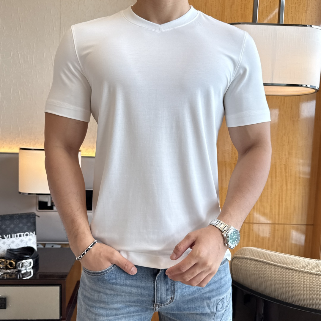 short sleeves