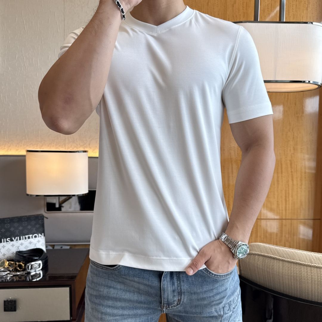 short sleeves