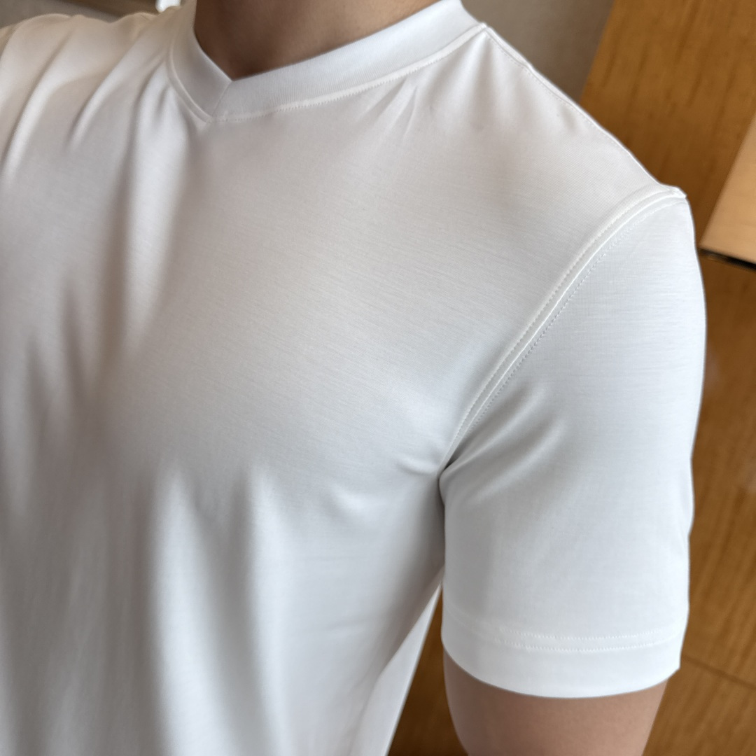 short sleeves