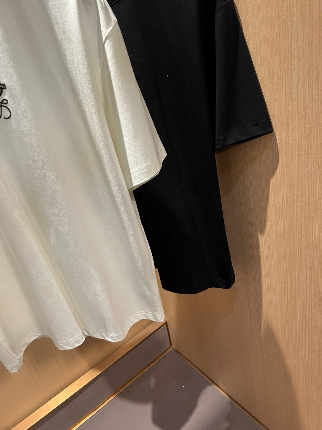 short sleeves