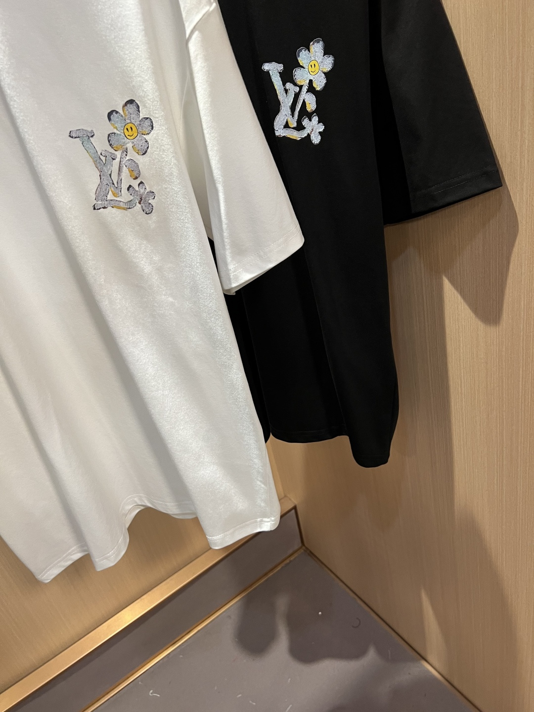 short sleeves