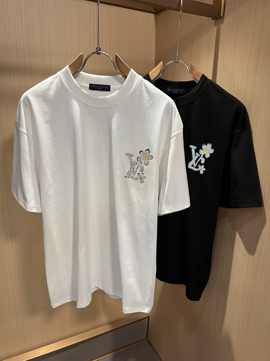 short sleeves