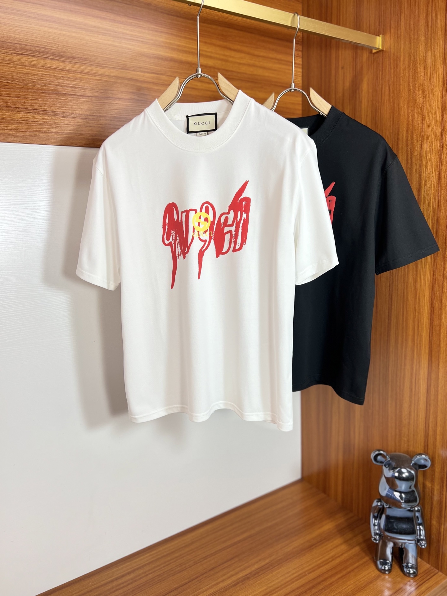 short sleeves