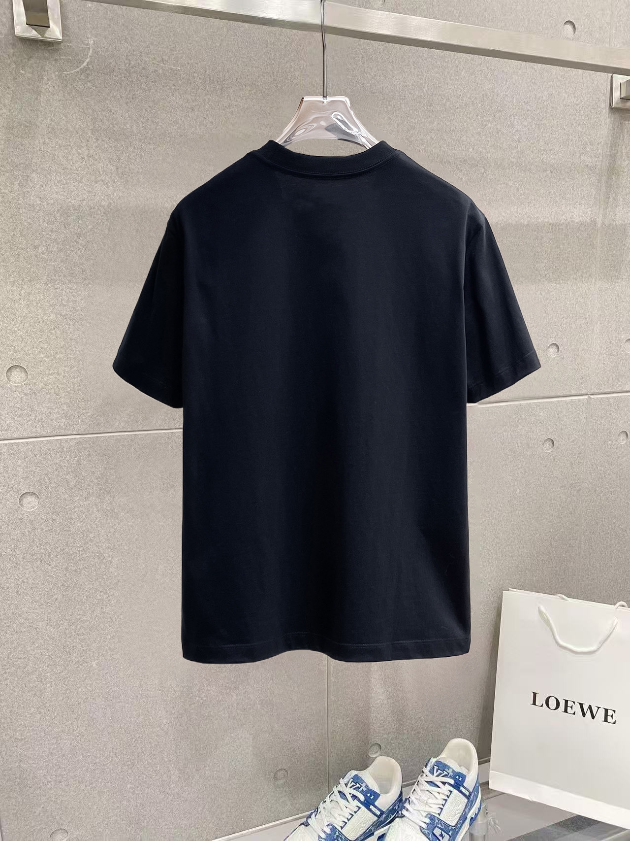 short sleeves