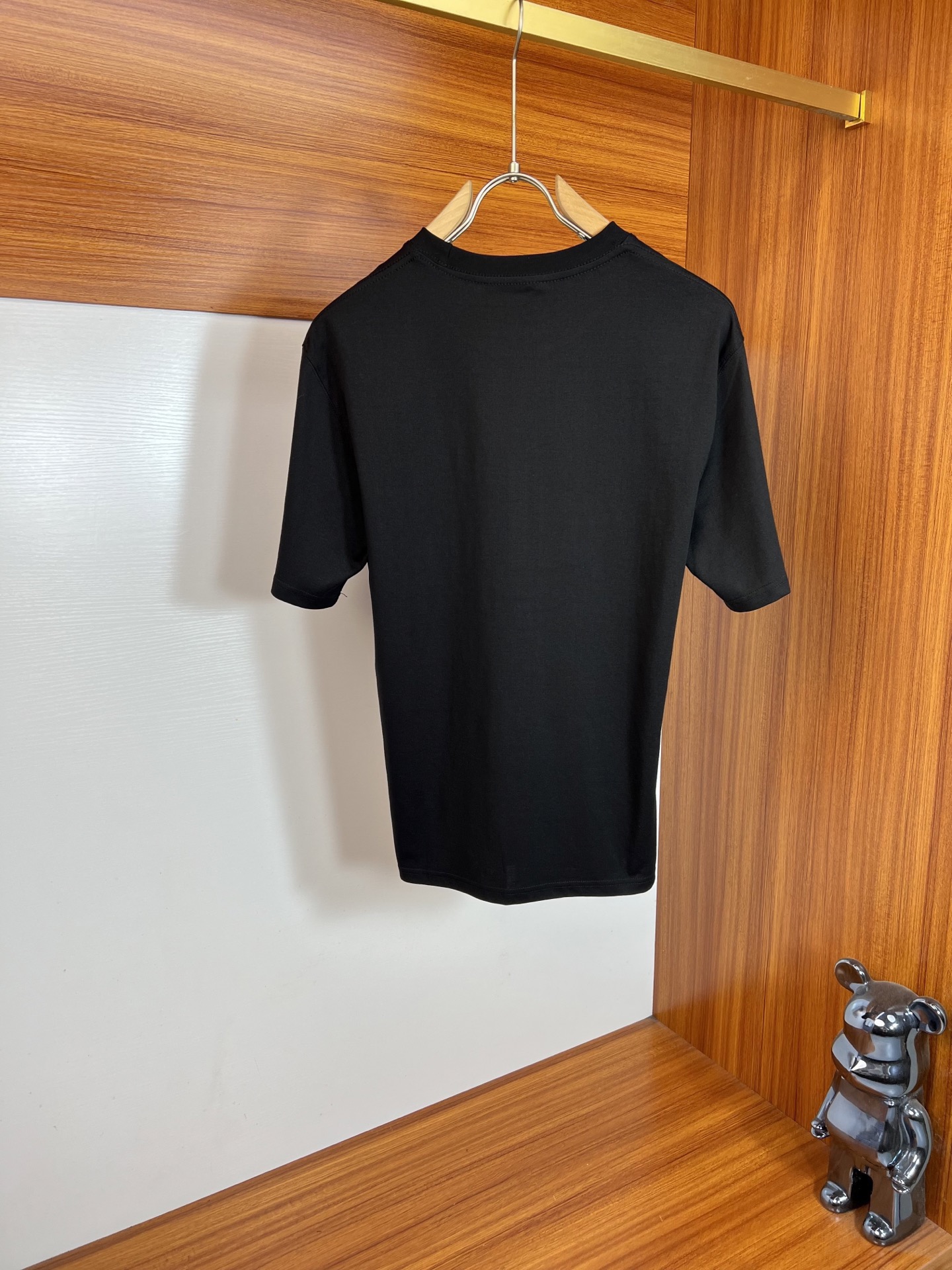 short sleeves