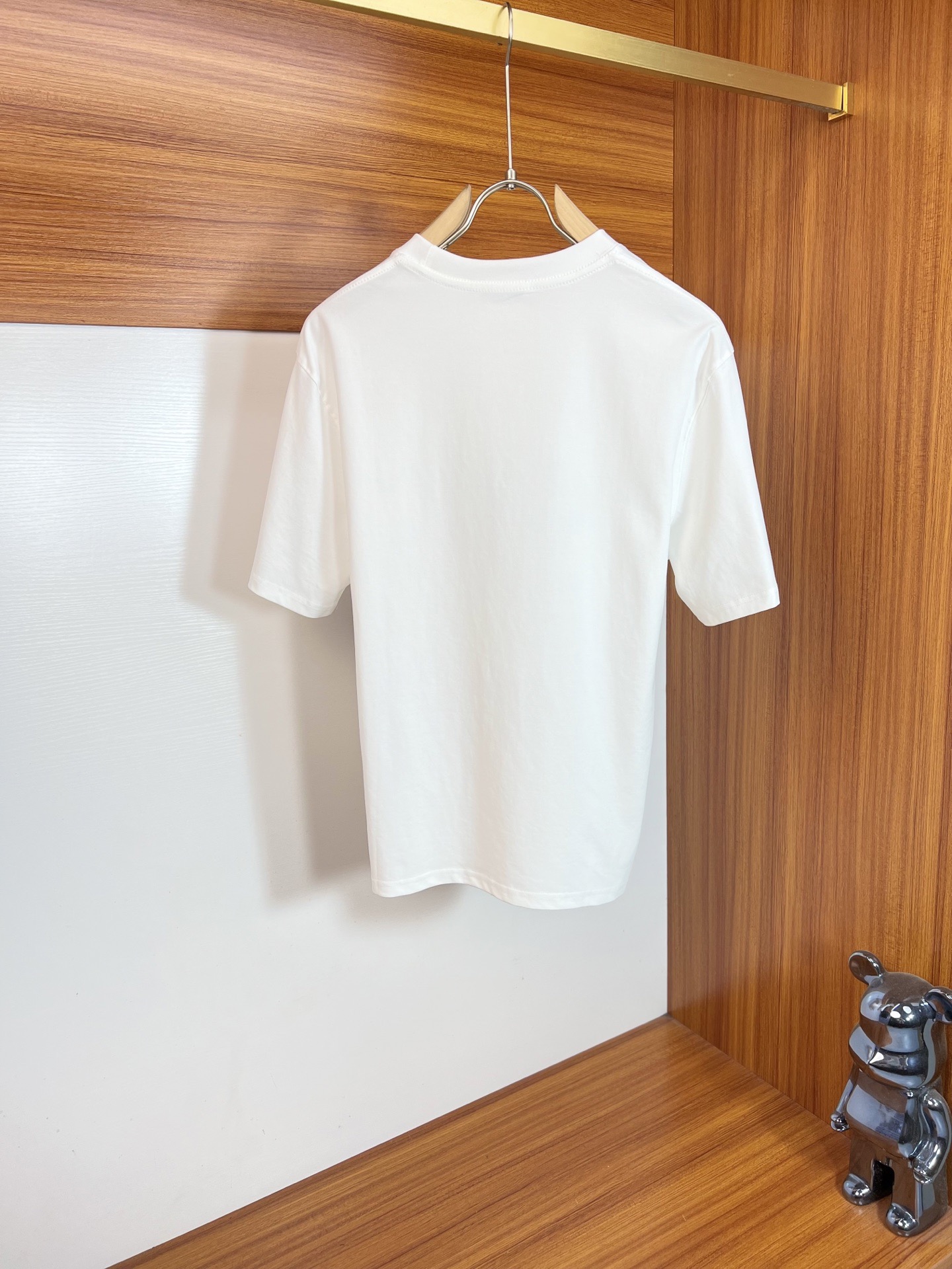 short sleeves