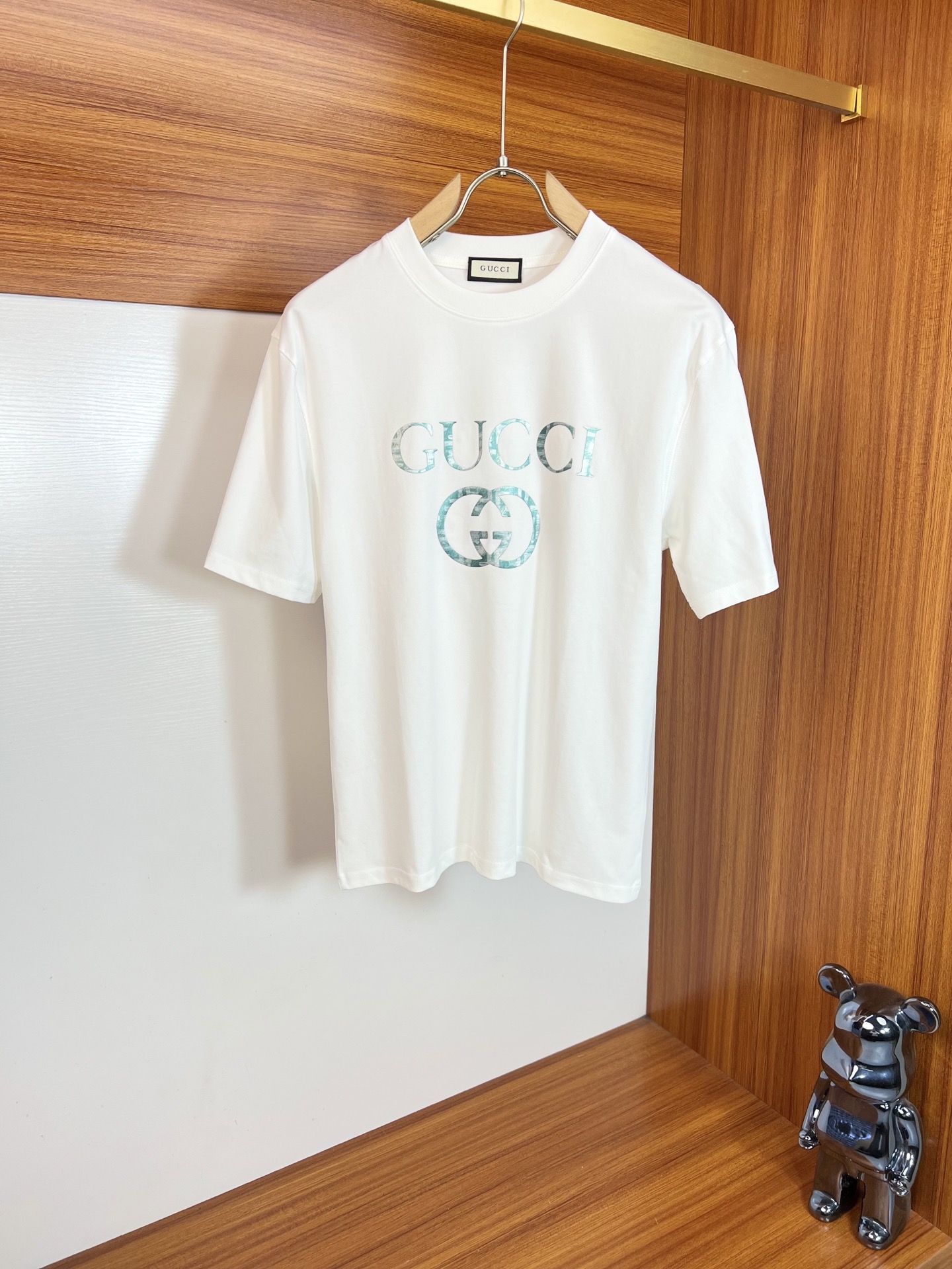 short sleeves