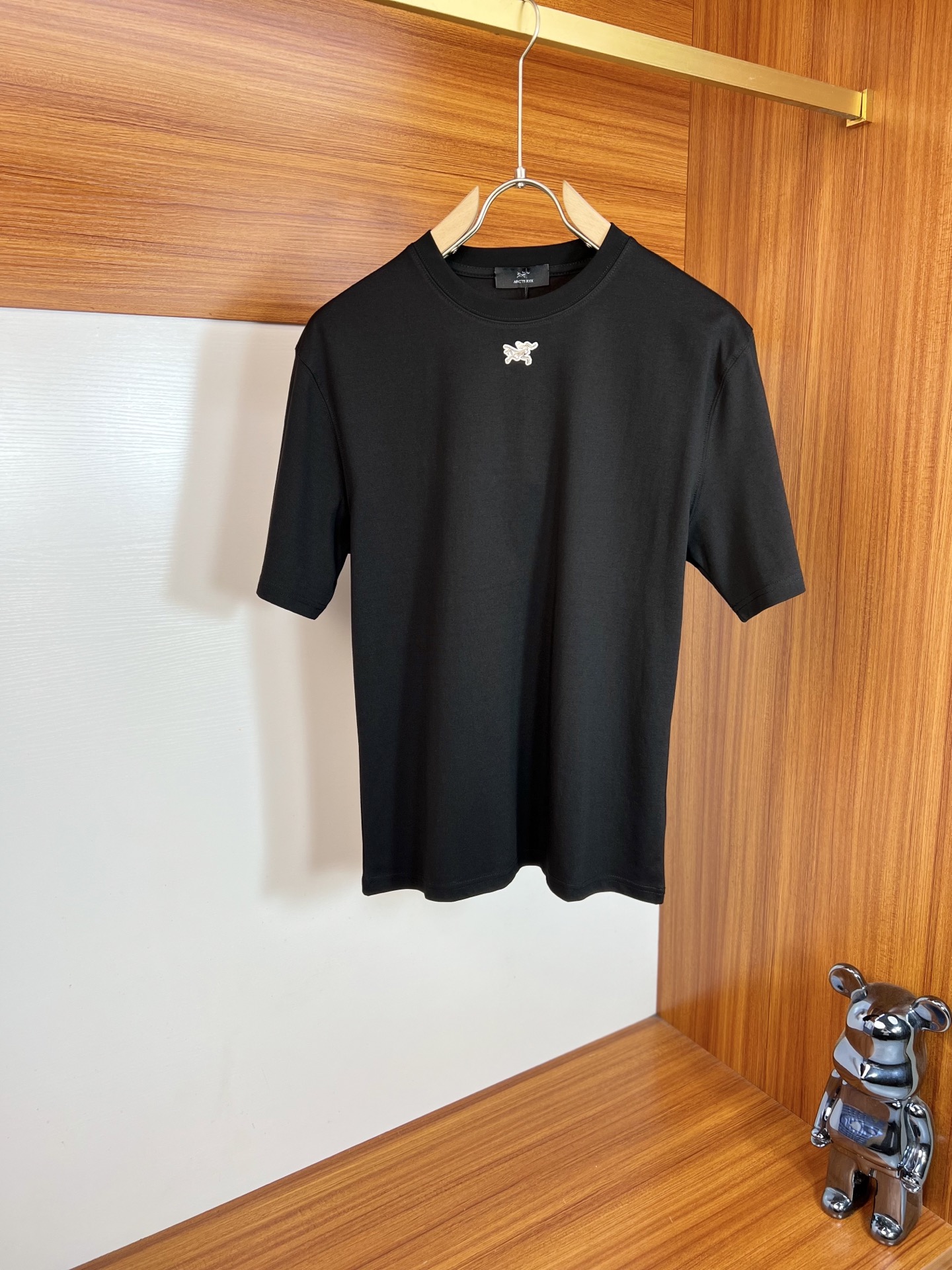 short sleeves