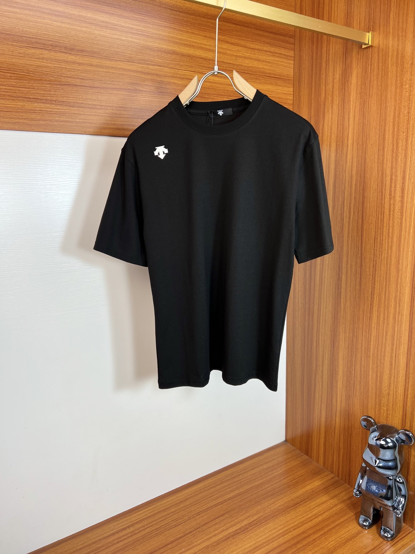short sleeves