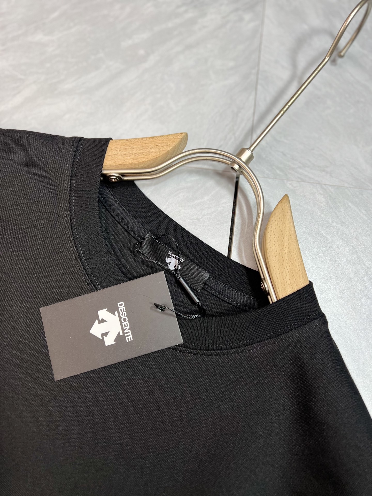 short sleeves