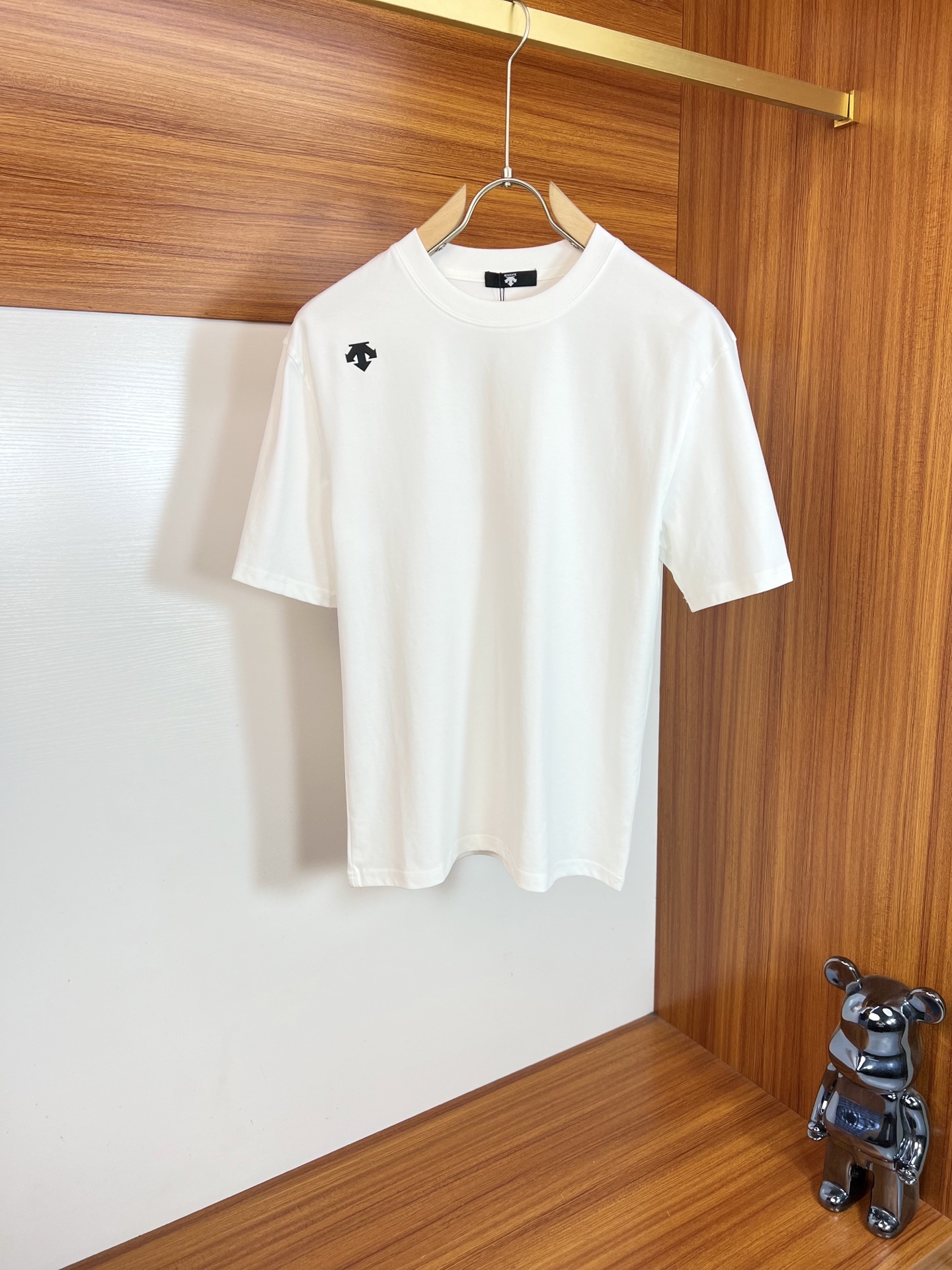 short sleeves