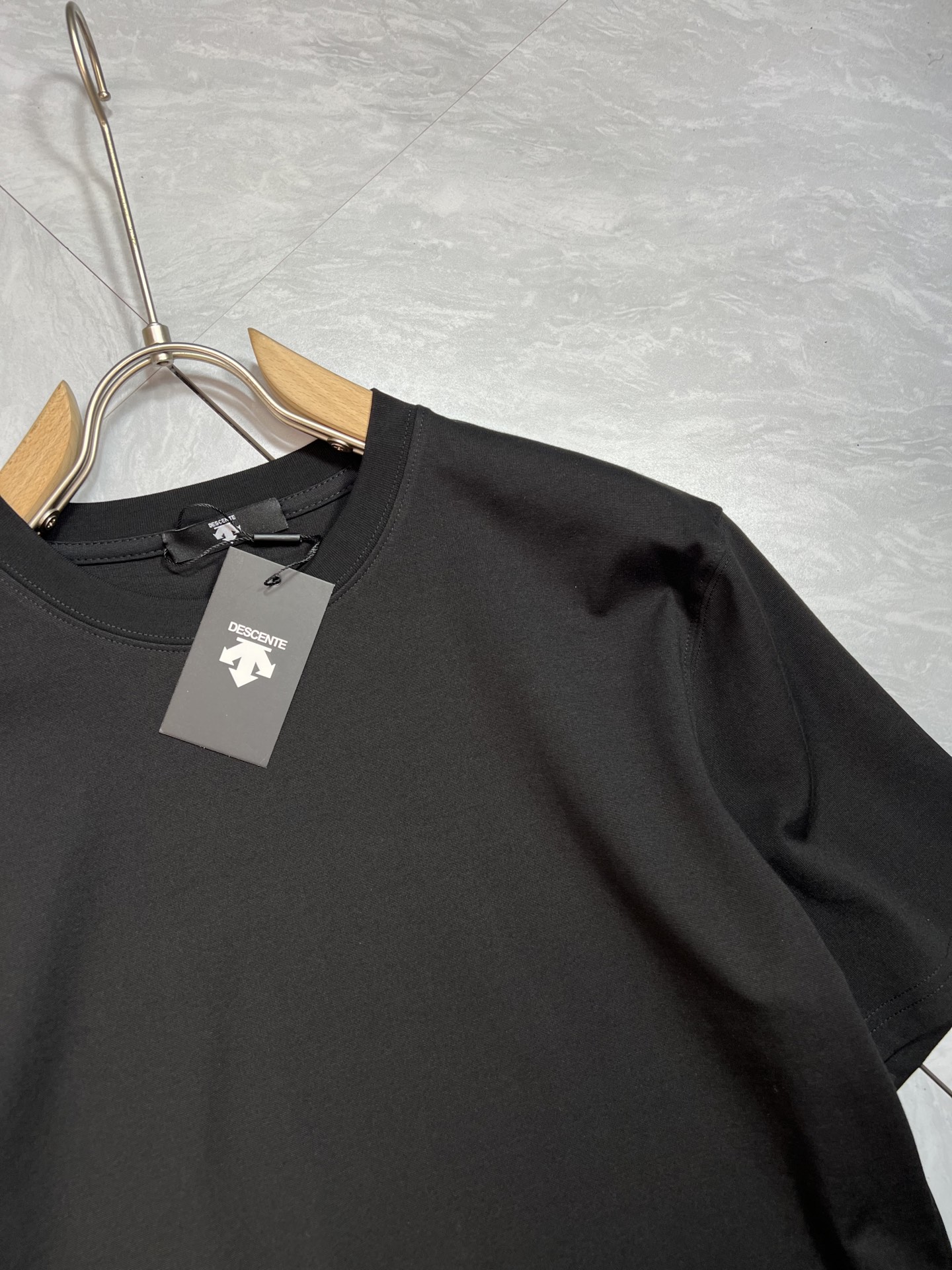 short sleeves