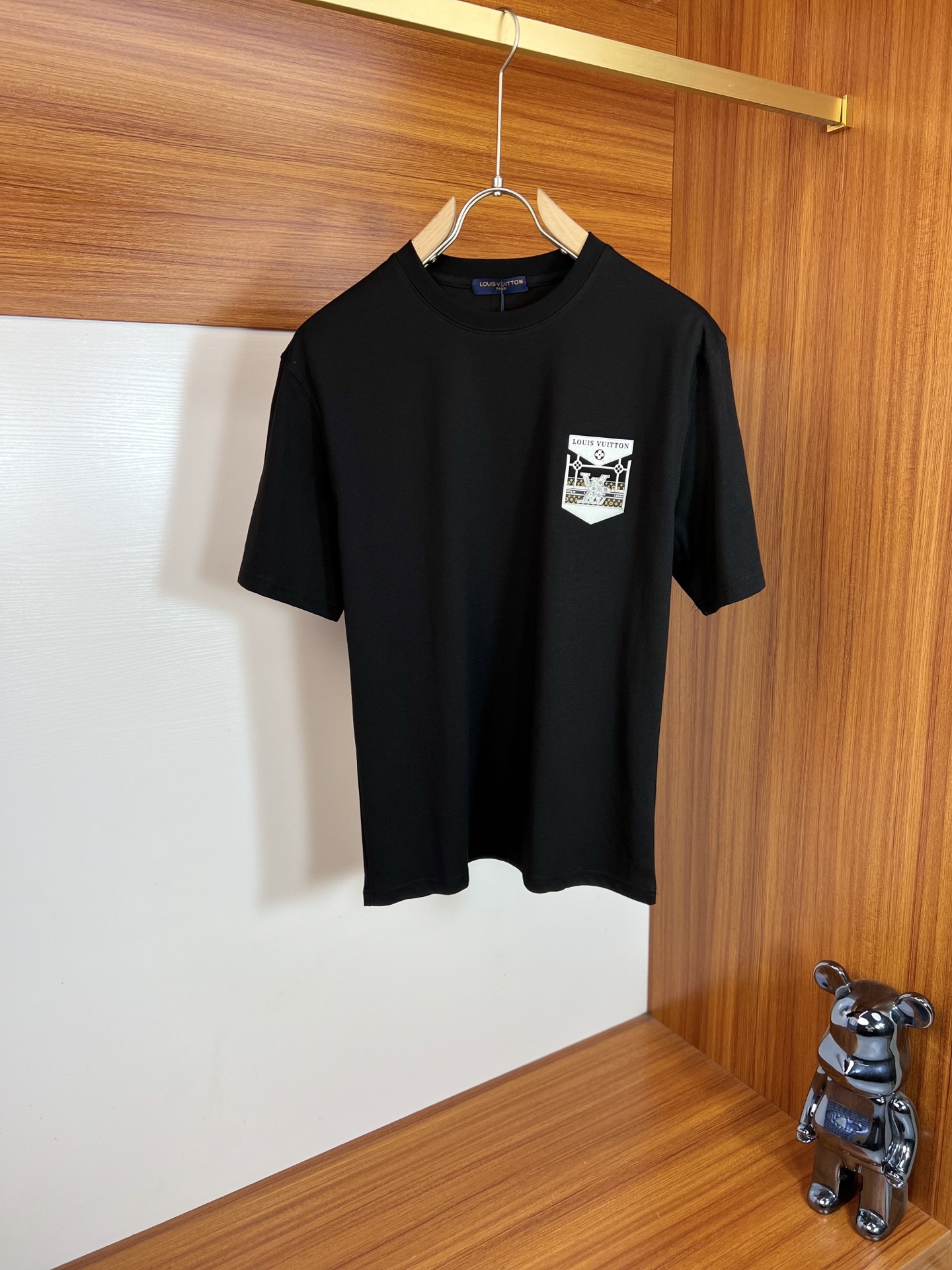 short sleeves