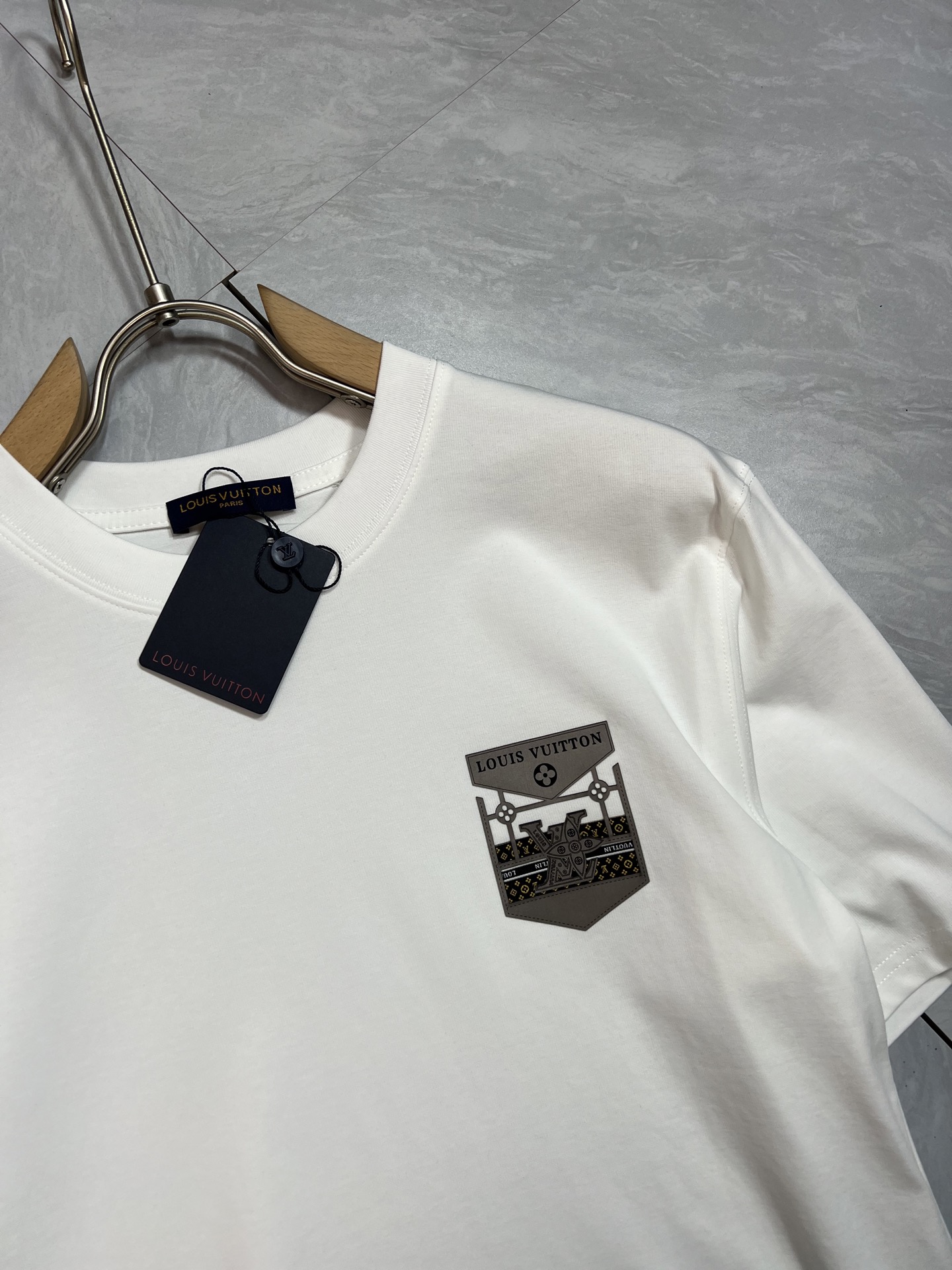 short sleeves