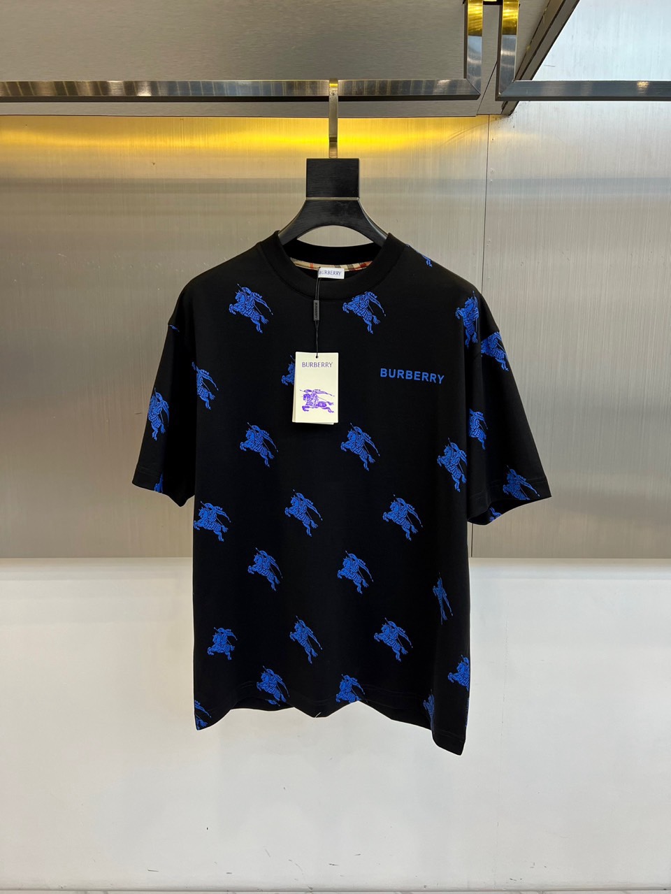 short sleeves