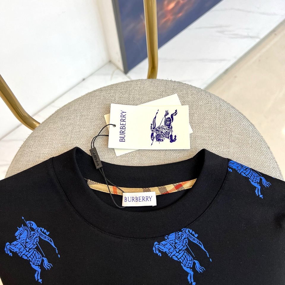 short sleeves
