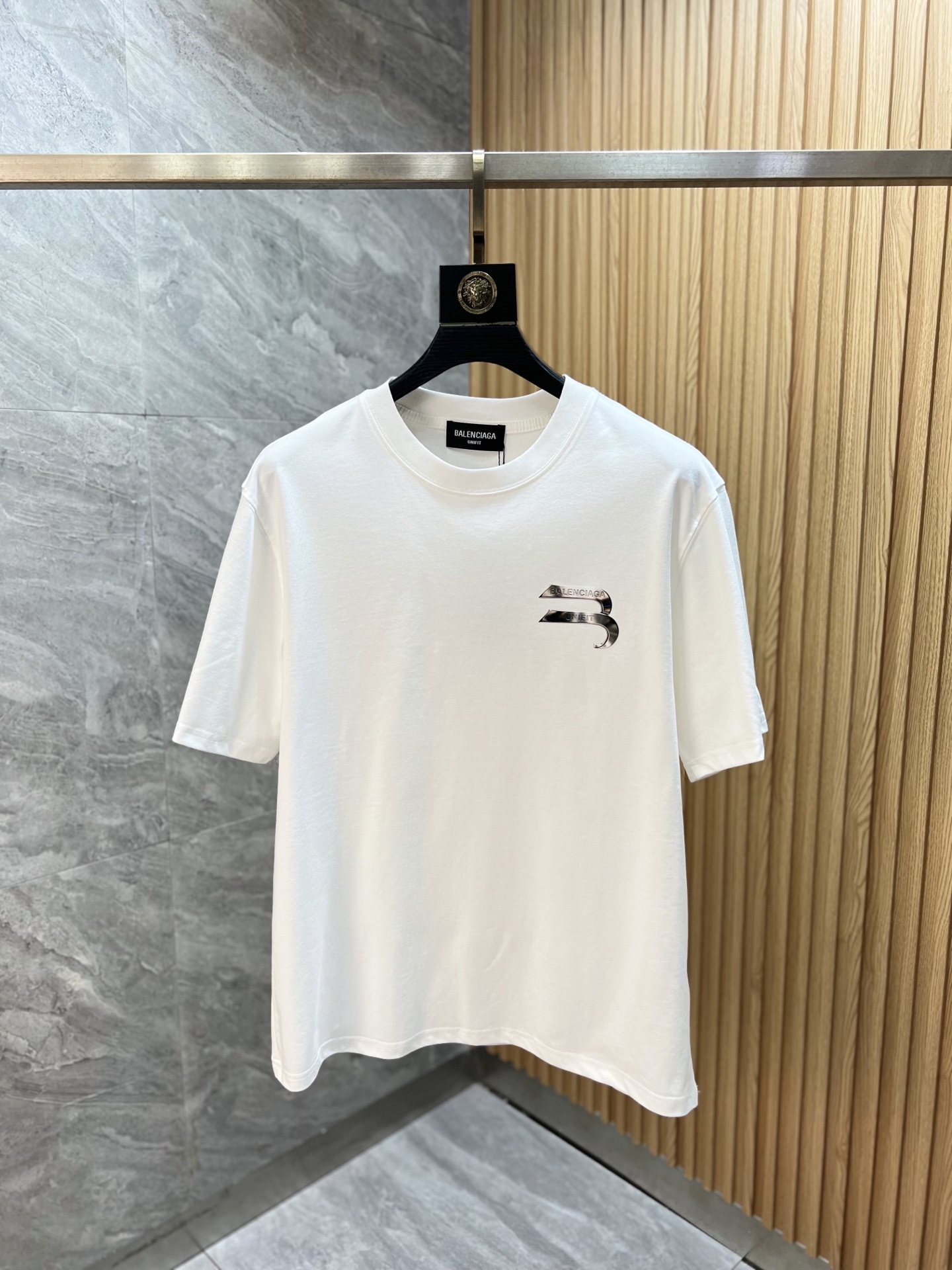 short sleeves