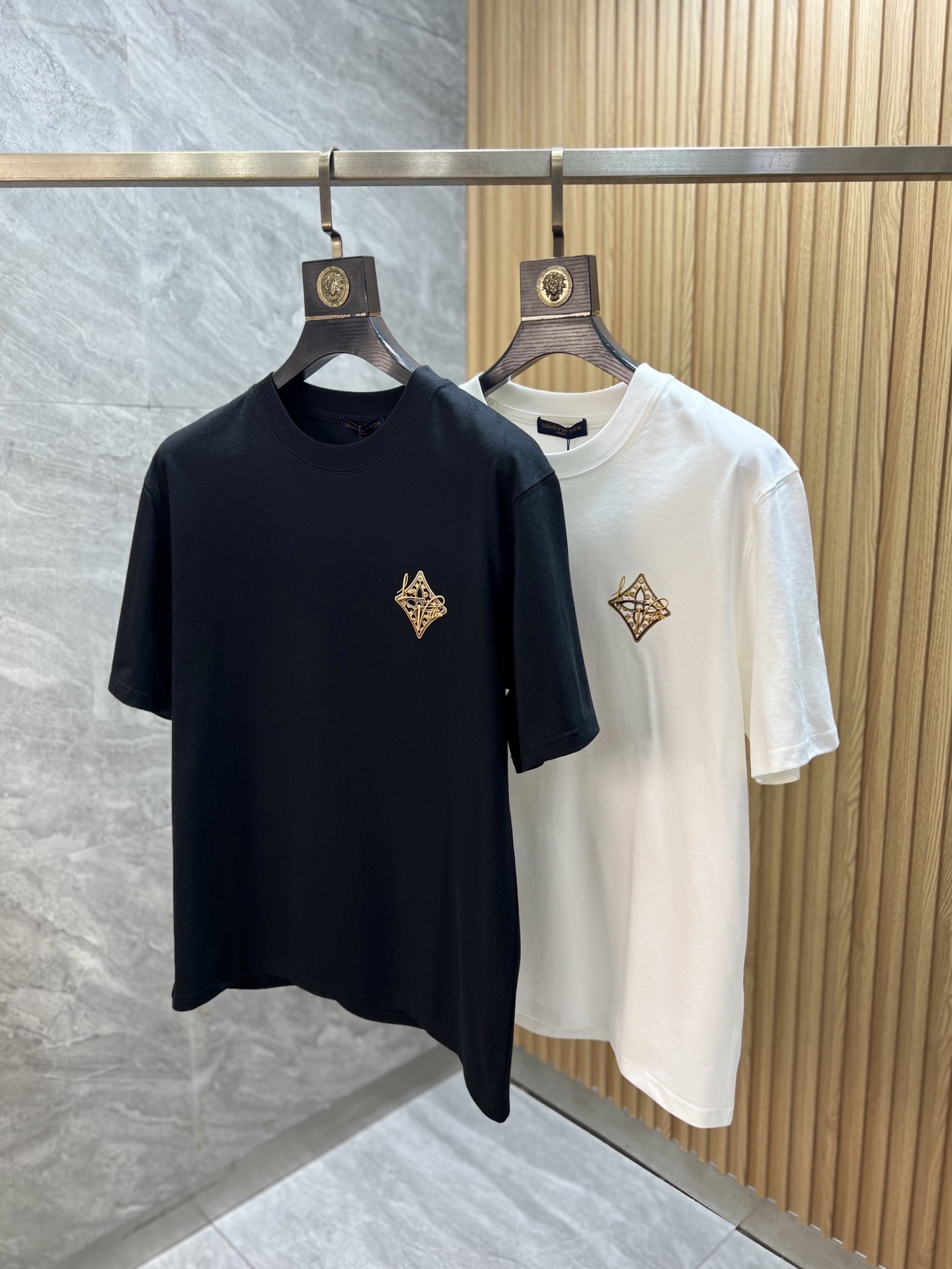 short sleeves