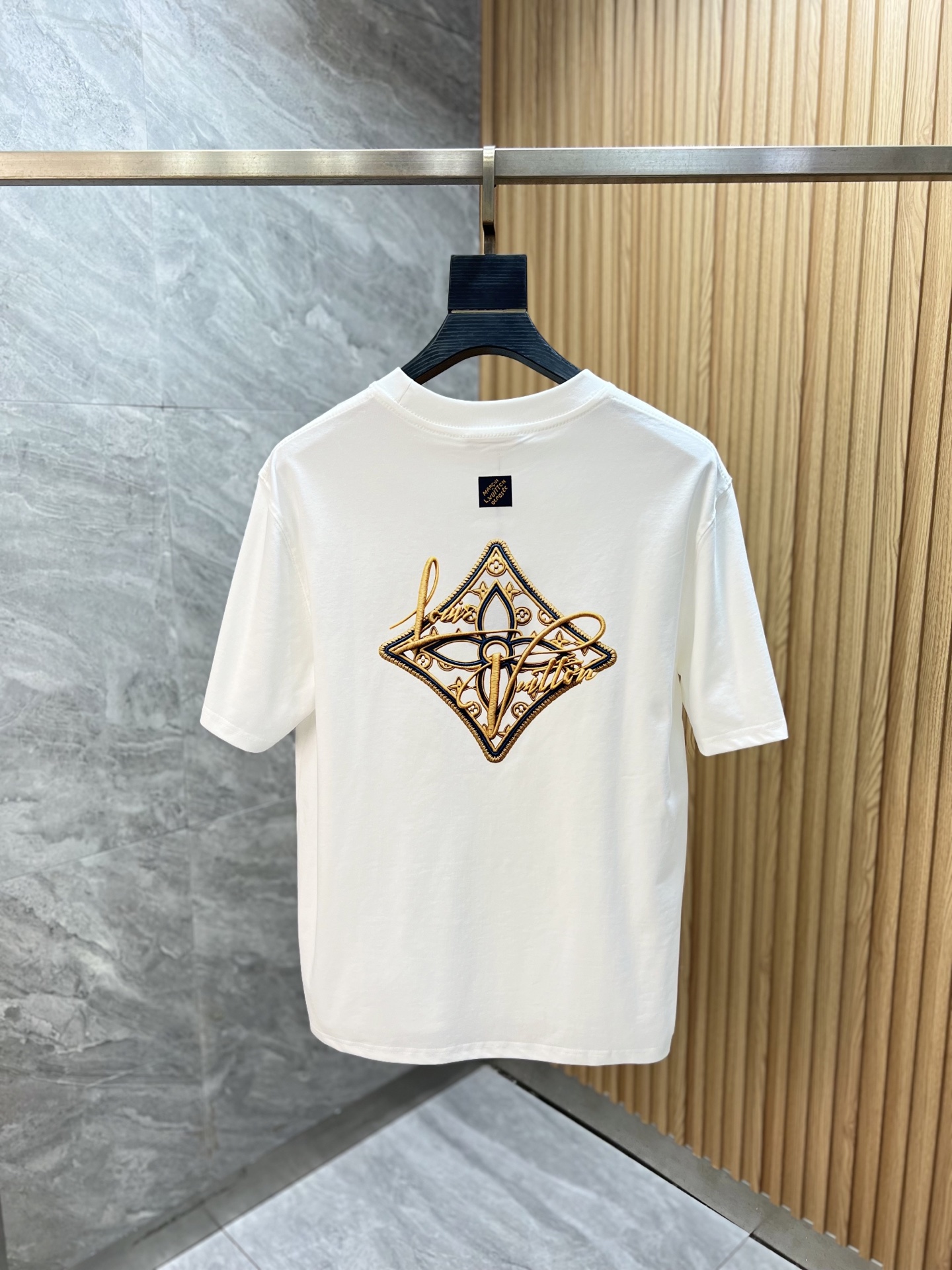 short sleeves