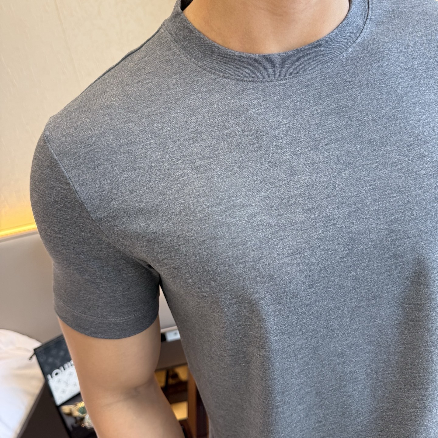 short sleeves