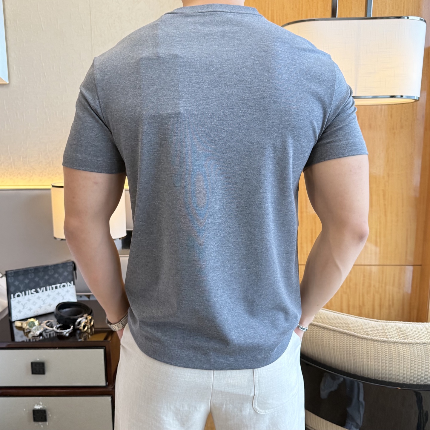 short sleeves